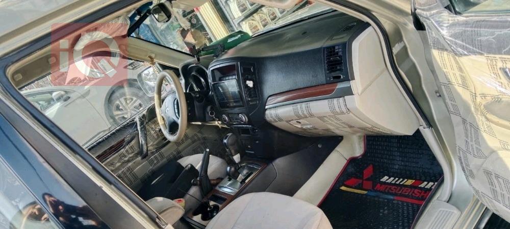 ميتسوبيشي باجيرو